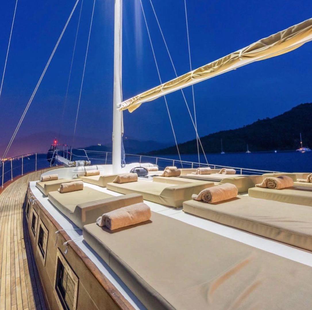 Muğla Göcek'te Kalabalık Gruplara Uygun, 5 Kabinli Kiralık Gulet - 3