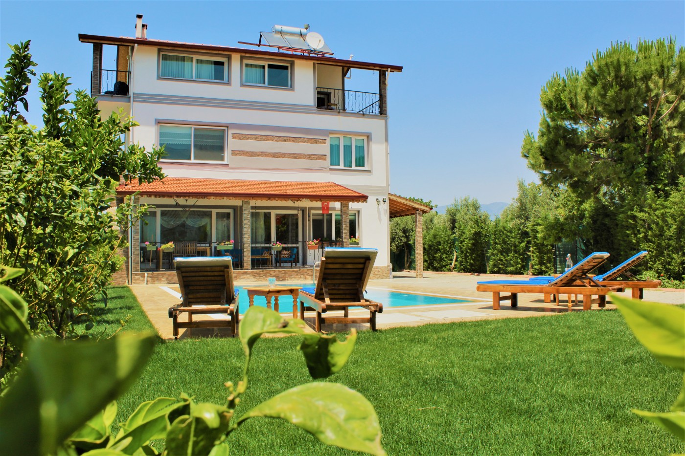 Fethiye Çamköy'de Huzuru Hissedebileceğiniz, Özel Havuzlu, 5+2 Korunaklı Kiralık Villa