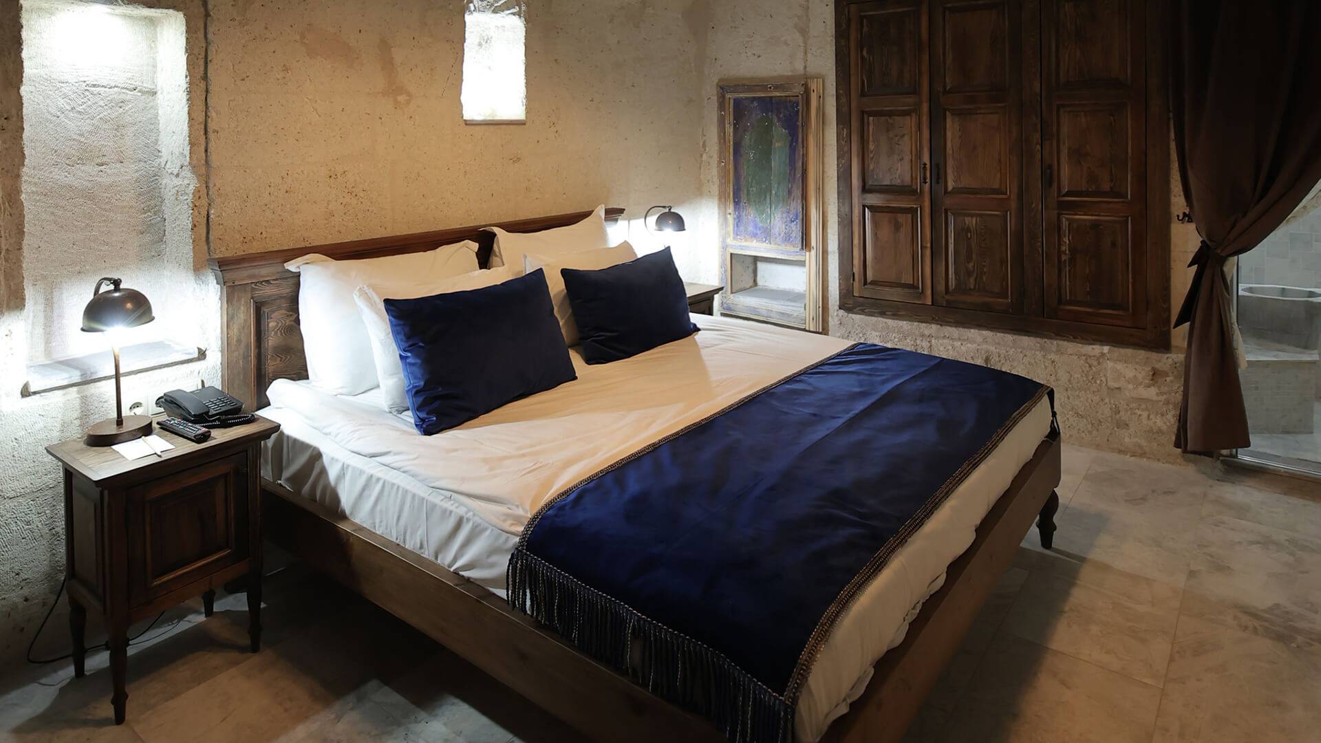 Kapadokya'da Lüks Tasarımlı, Oda İçi Hamamlı, Kiralık Suite