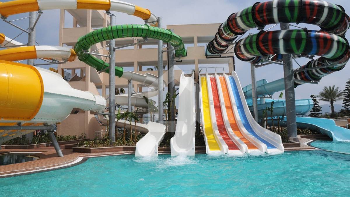 Alanya'da Tesis İçerisinde Ücretsiz Aqua Parklı,  Ortak Havuzlu, Yazlık Daire