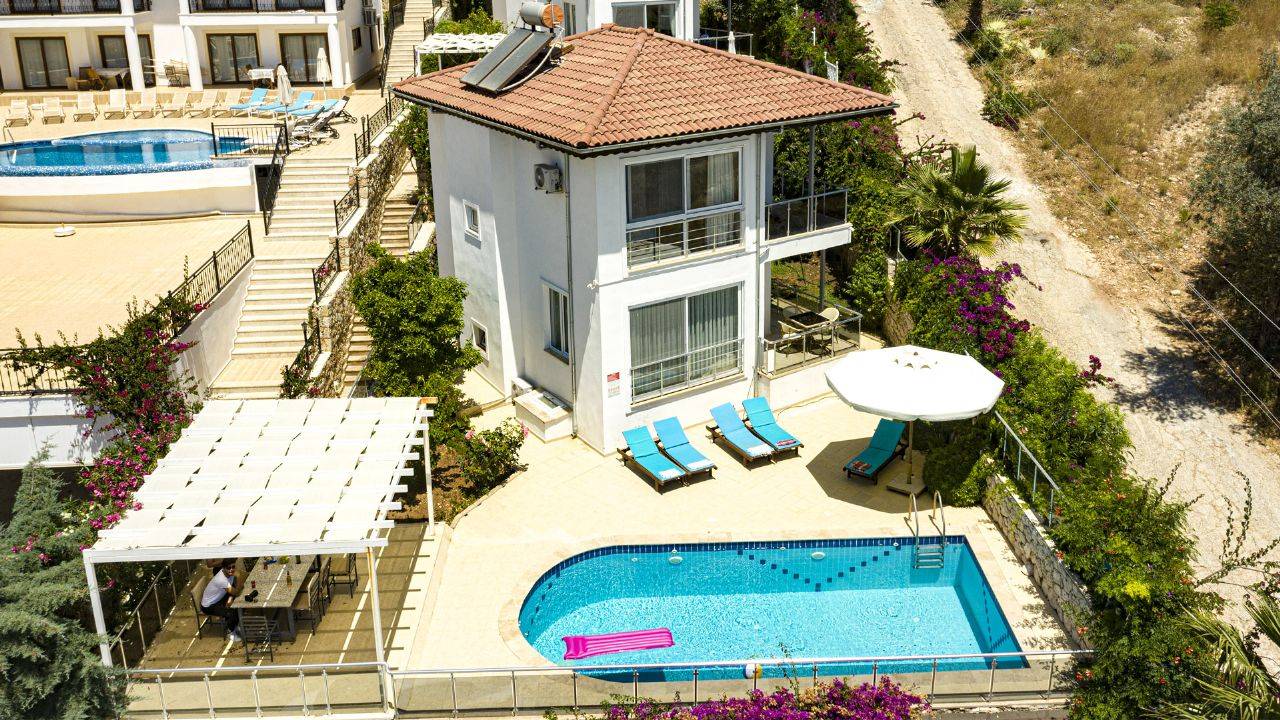 Kaş Kalkan'da Denize Yakın, Özel Havuzlu, 9 Kişilik, Modern Villa