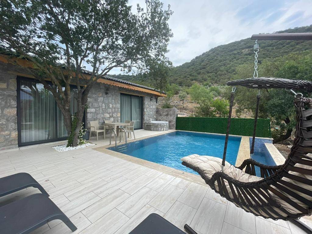 Fethiye Kayaköy'de Enfes Doğanın İçerisinde, Özel Havuzlu, Yazlık Kiralık Villa