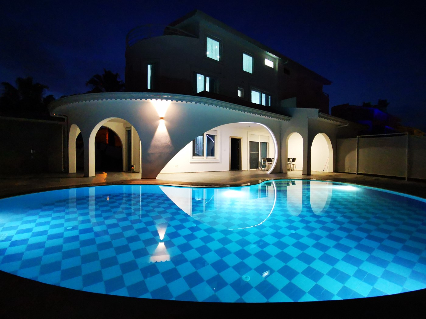  Belek'te Tasarım Harikası, Özel Havuzlu, 7 Kişilik, Konforlu Villa