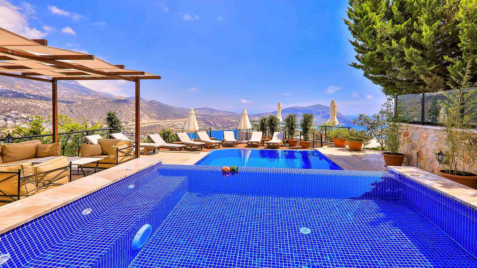 Kaş Kalkan'da Doğa ve Deniz Manzaralı, Özel Havuzlu, Modern Villa