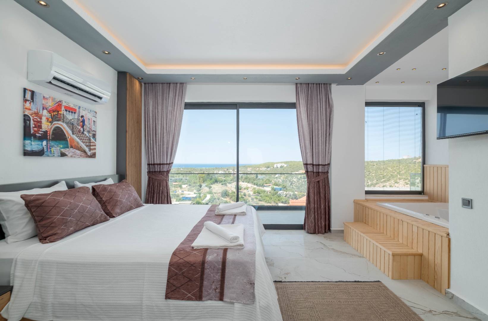 Kaş Patara'da Dağ Manzaralı, Özel Havuzlu, 7 Kişi Kapasiteli, Lüks Villa 