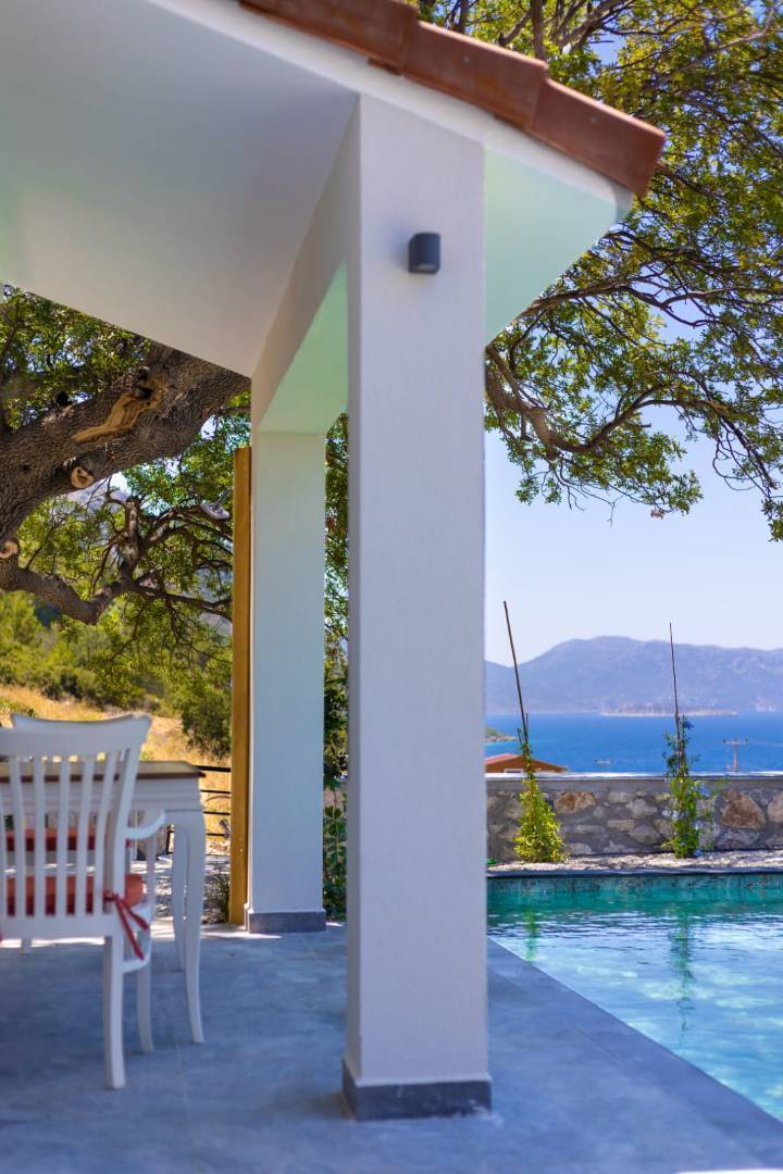 Muğla Marmaris'te Harika Doğa İçerisinde, Deniz Manzaralı, Sonsuzluk Havuzlu, Villa