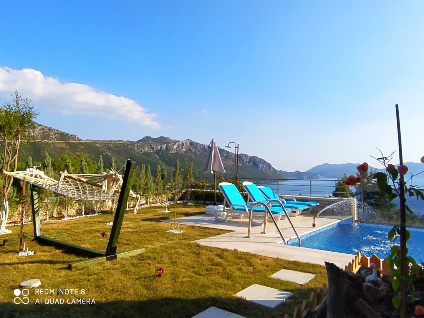 Muğla Marmaris'te Harika Deniz Manzaralı, Özel Havuzlu, Geniş Bahçeli Villa