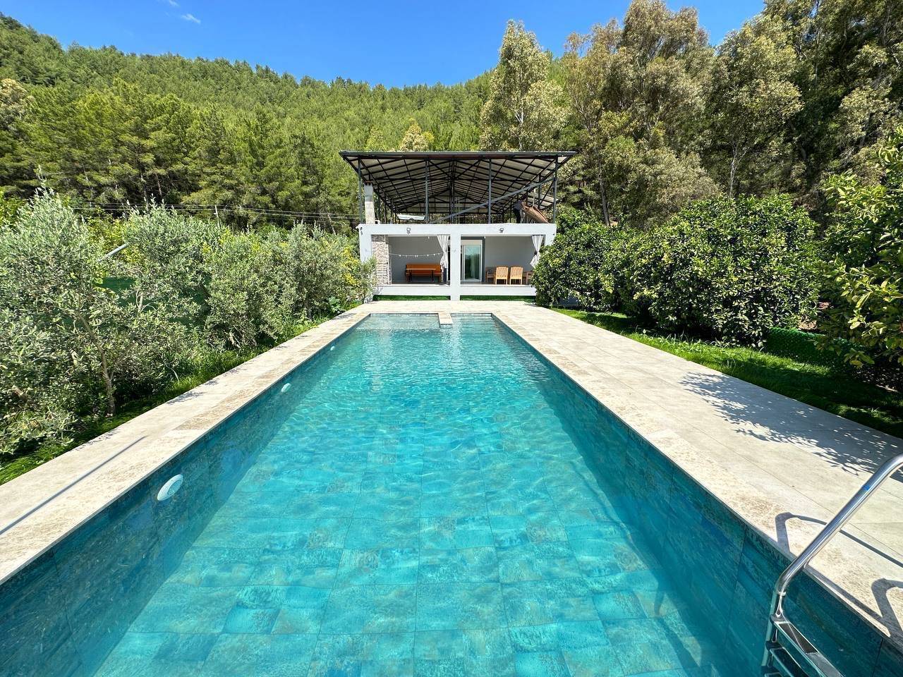 Muğla Ortaca'da Eşsiz Doğa ile İç İçe, Özel Havuzlu, Korunaklı, 3+1 Kiralık Villa
