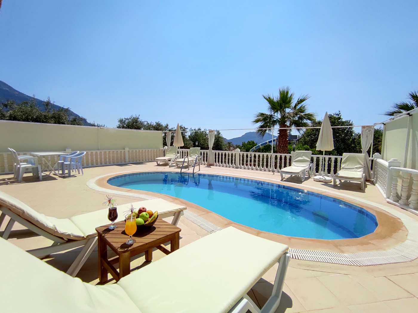 Fethiye'de Ölüdeniz Plajına Yakın, Korunaklı, Özel Havuzlu, 3+1, Kiralık Villa