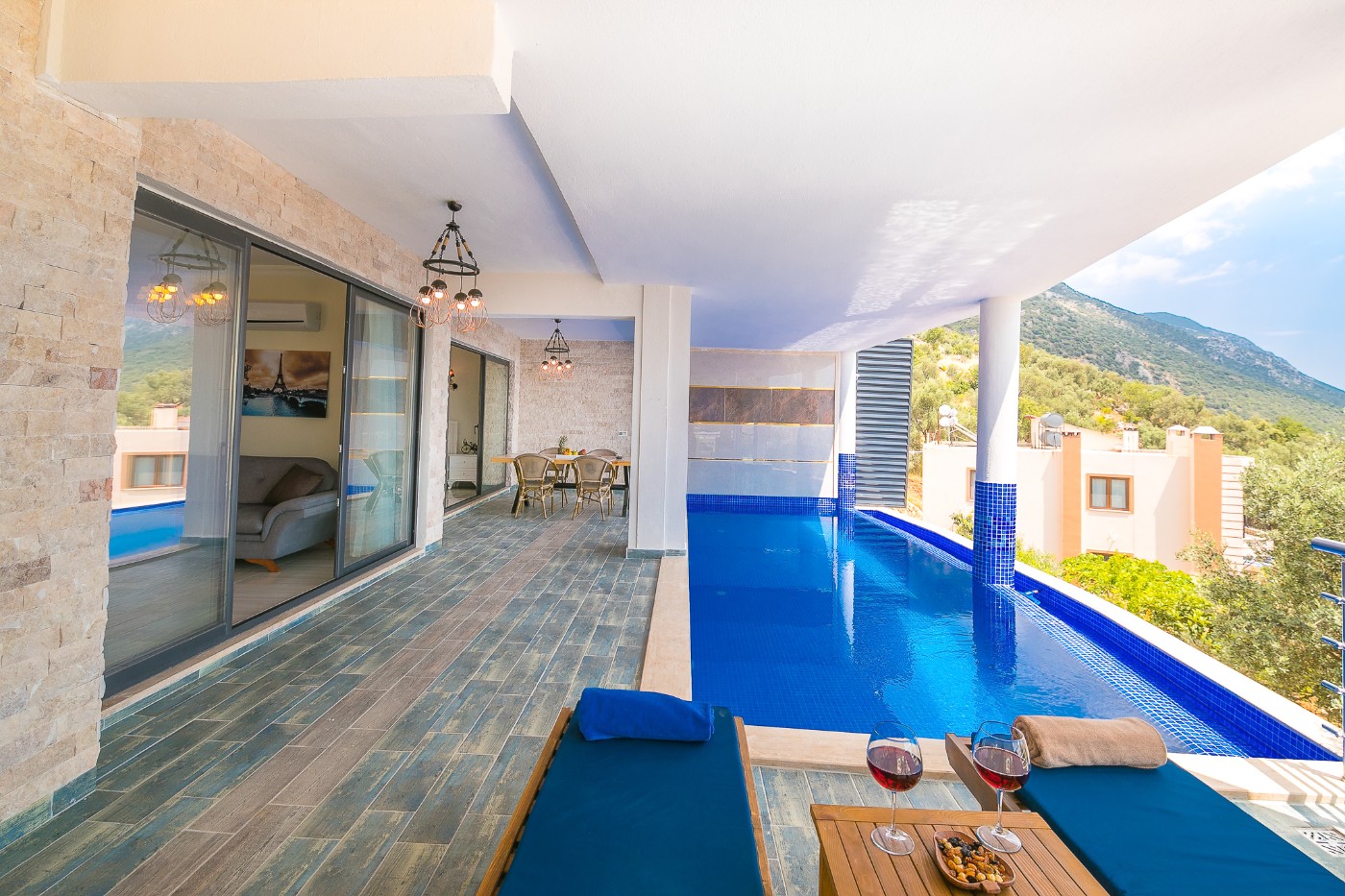 Kalkan Akbel'de Enfes Deniz Manzaralı, Korunaklı Özel Havuzlu, Kiralık Yazlık Villa