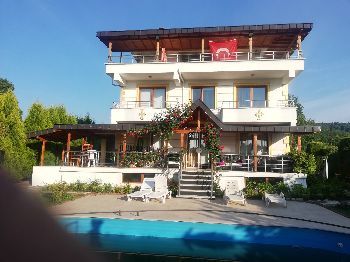 Yalova'da Yemyeşil Doğada, Özel Havuzlu, Muhafazakar Villa