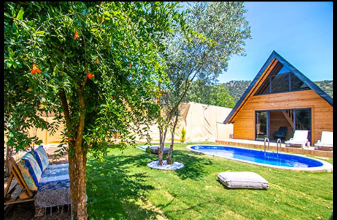 Fethiye Kayaköy'de Huzurlu Doğada, Korunaklı ve Özel Havuzlu, 4 Kişilik, Kiralık Villa