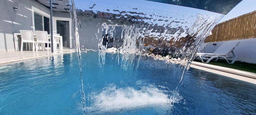 Muğla Fethiye'de Korunaklı Özel Havuzlu, Çocuk Oyun Alanlı, Kiralık Villa