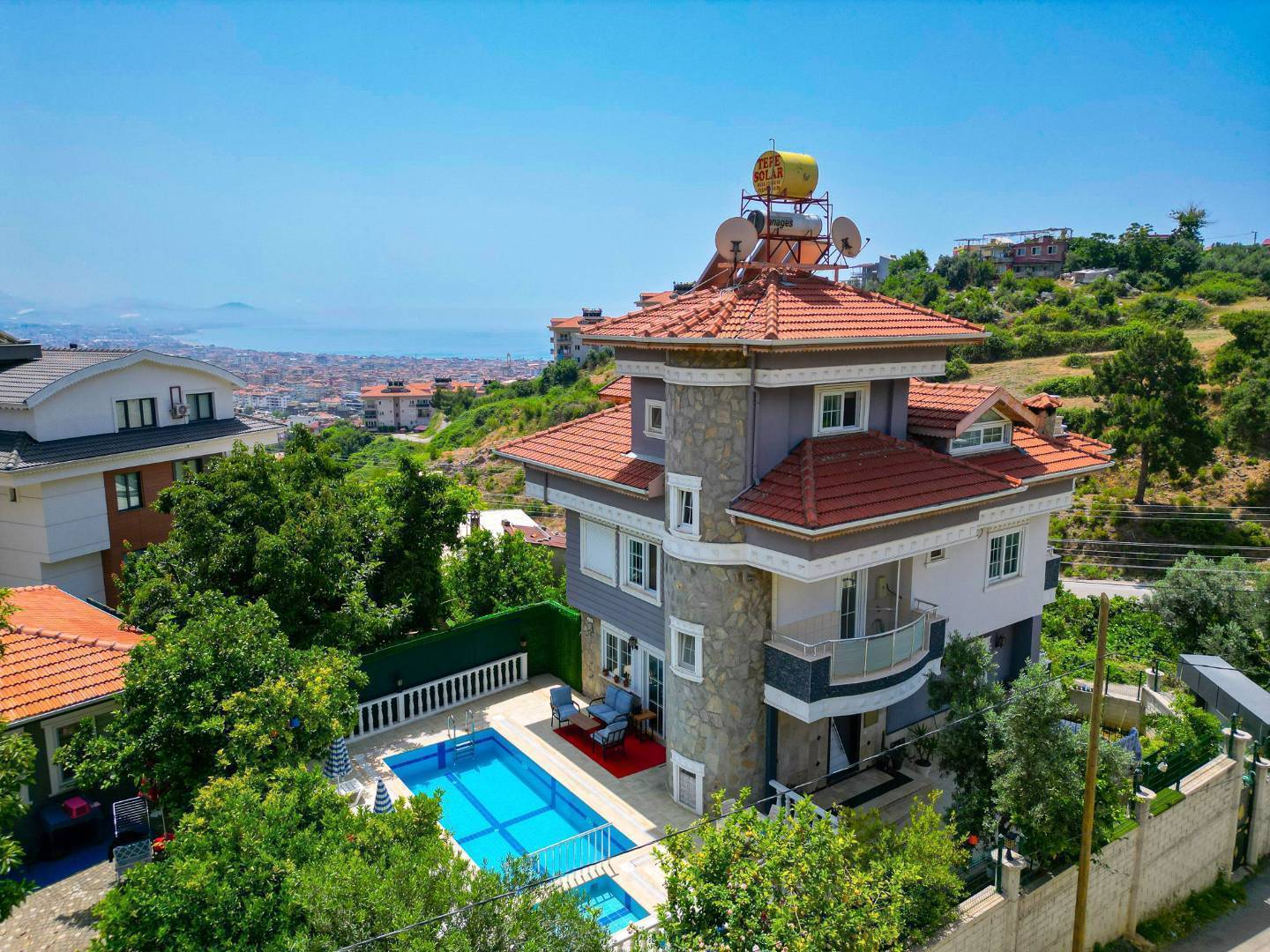 Alanya Sugözü'nde Doğa ve Deniz Manzaralı, Özel Havuzlu, Kiralık Villa