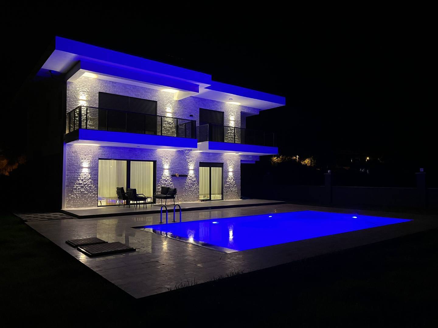 Antalya Kemer'de Doğa İle İç İçe, Özel Havuzlu, Modern Tasarımlı Villa