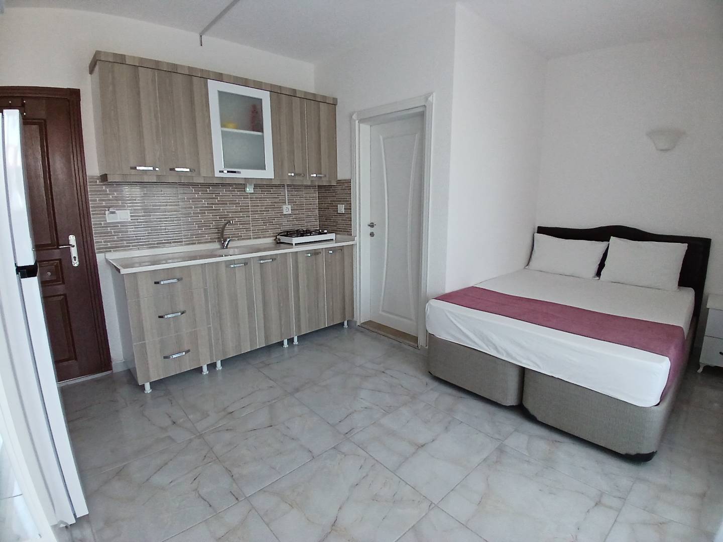 Balıkesir Avşa Adası'nda Denize Yakın, 2 Kişilik, Konforlu Suite Daire