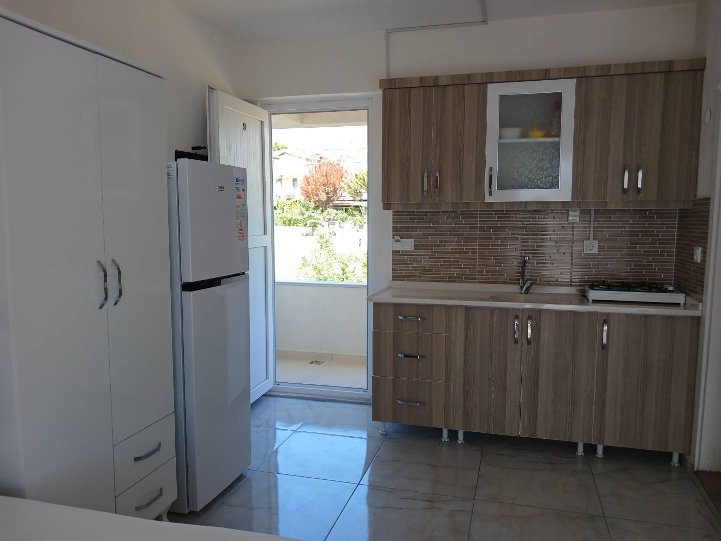 Balıkesir Avşa'da Denize Yakın, 4 Kişilik, Kiralık Suite Daire