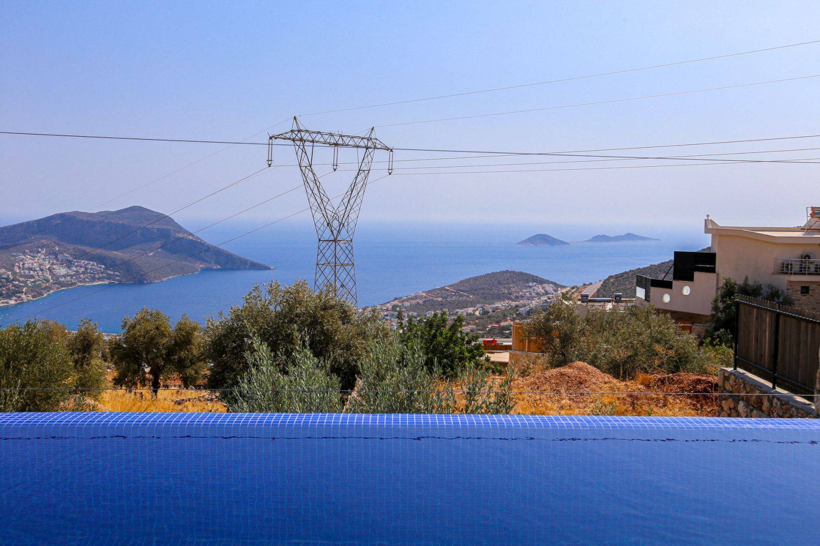 Kalkan Akbel'de Deniz Manzaralı, Özel Havuzlu, Kiralık Balayı Villası