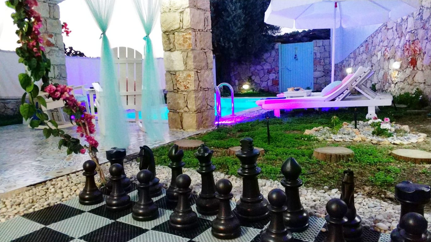 Kalkan Akbel'de Muhafazakar Isıtmalı Havuzlu, Jakuzili, Lüks Balayı Villası