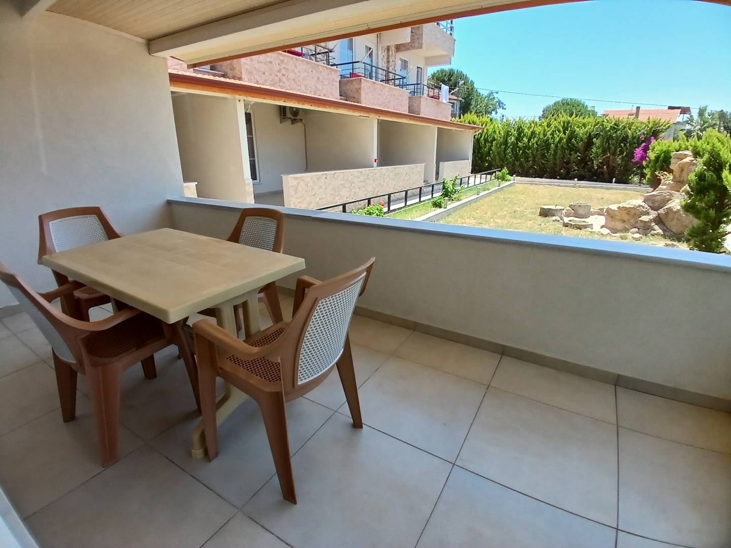 Balıkesir Avşa'da Merkeze Yakın, 4 Kişilik, Konforlu Suite Daire