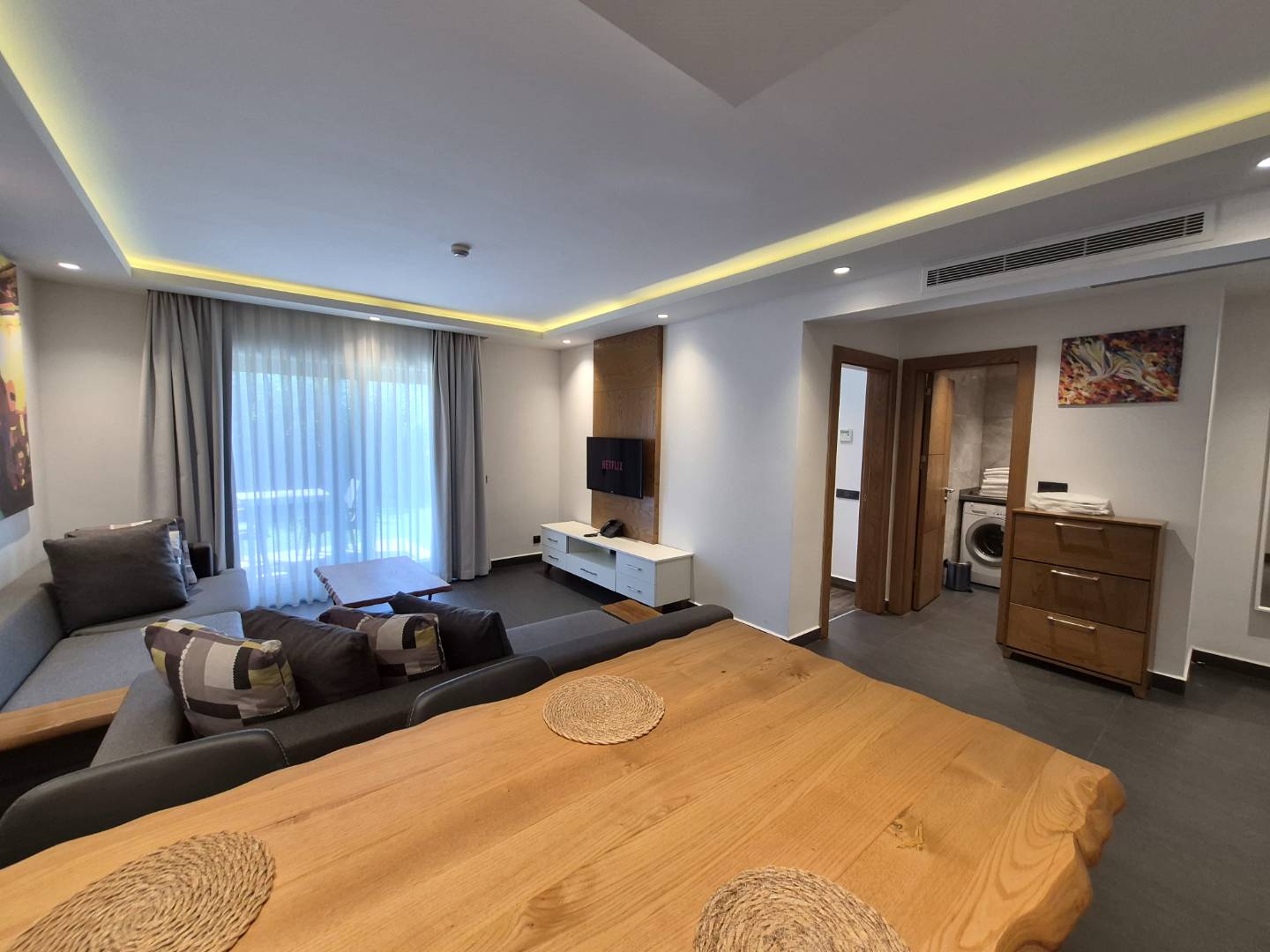 Bodrum Eskiçeşme'de Deniz Manzaralı, 2+1, Lüks Kiralık Daire
