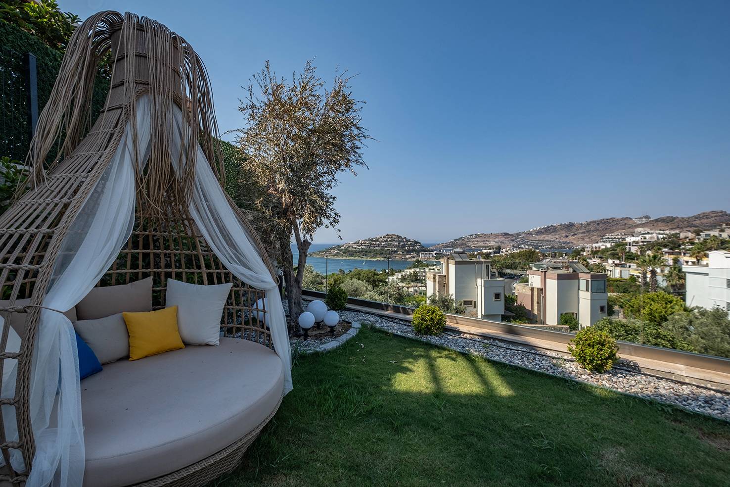 Bodrum Dirmil'de Eşsiz Deniz Manzaralı, Özel Havuzlu, 9 Kişilik Villa