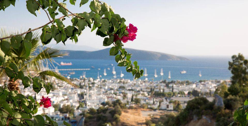 Bodrum Merkez'de Deniz Manzaralı, 6 Kişilik Özel Havuzlu Villa