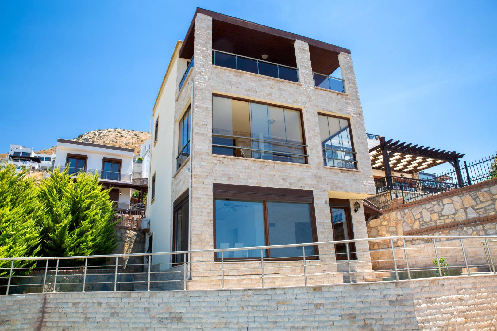 Bodrum Peksimet'te Göz Alıcı Deniz Manzaralı, Özel Havuzlu, 2+1 Villa