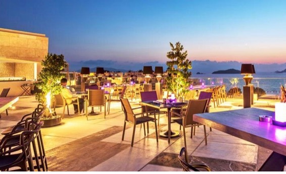 Bodrum Turgutreis'te Denize Sıfır, Özel İskelesi Bulunan, Kiralık Dubleks Villa