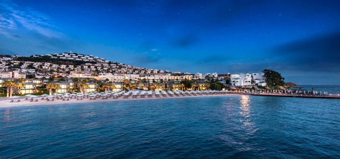Bodrum Turgutreis'te Denize Sıfır, Özel İskelesi Bulunan, Kiralık Dubleks Villa