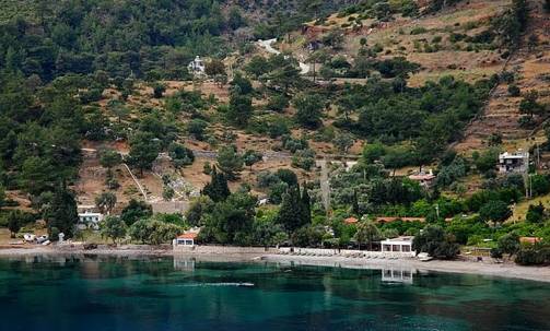 Muğla Bodrum'da Huzurlu Doğada, Denize Yakın, Özel Plajlı, 1+1 Villa 