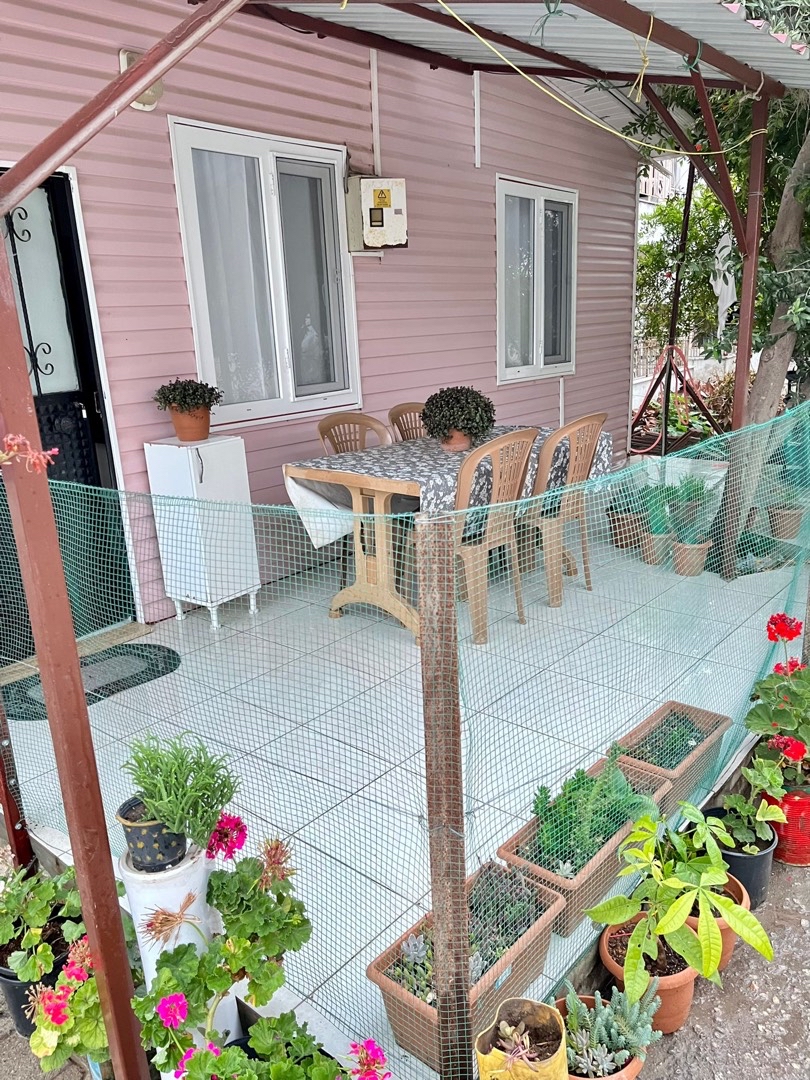 Antalya Demre'de Merkezi Konumda, 5 Kişilik Kiralık Ev
