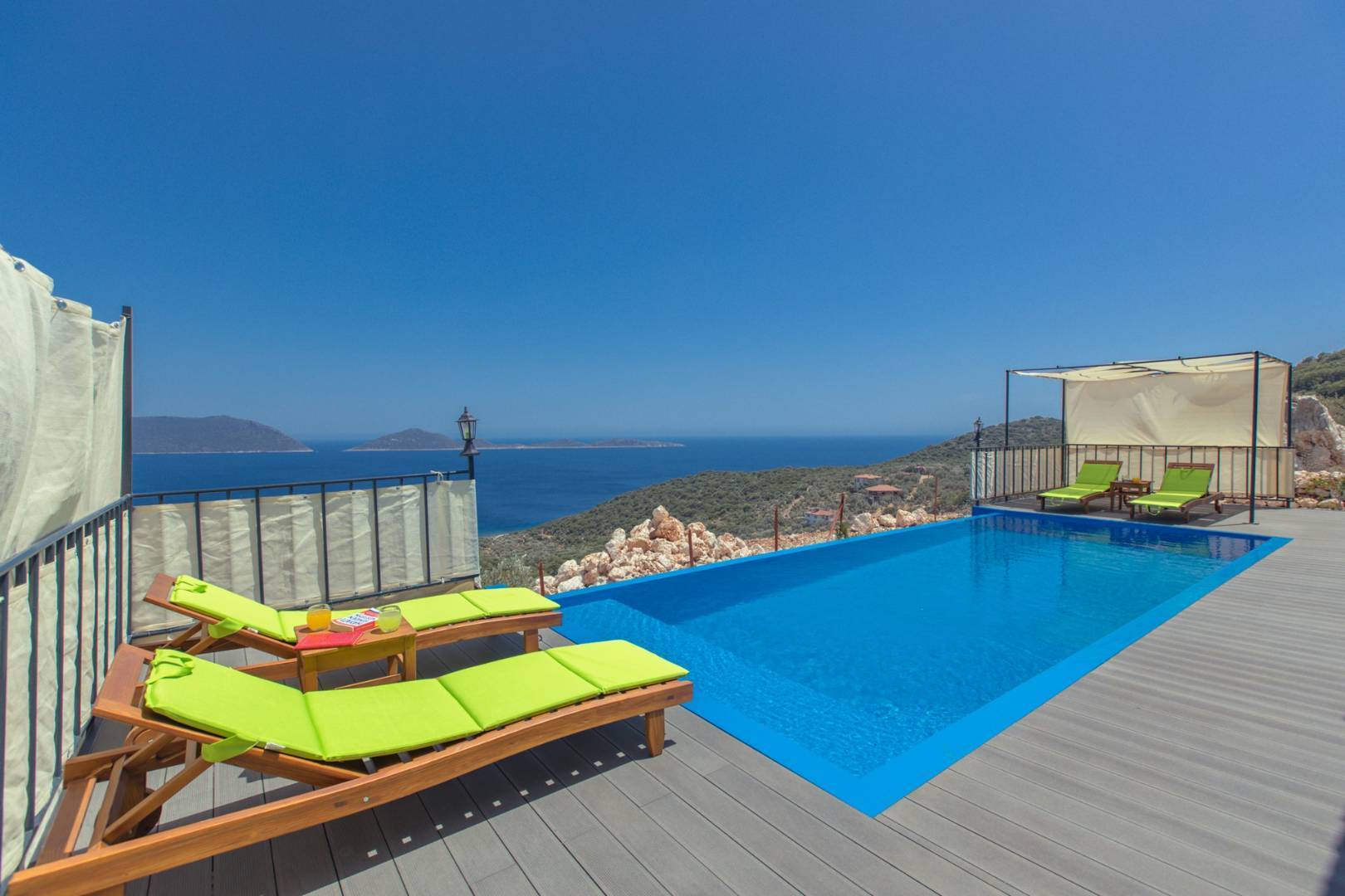 Kaş Bayındır'da Muhteşem Deniz Manzaralı, Özel Havuzlu Kiralık Villa