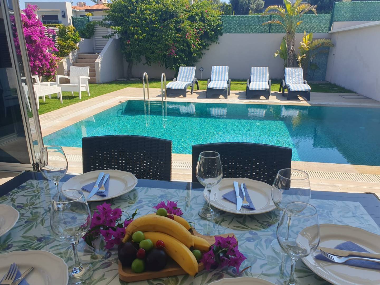 Çeşme Ali Bostan Plajına Yakın, Özel Havuzlu, Bahçeli, Konforlu Villa-34351