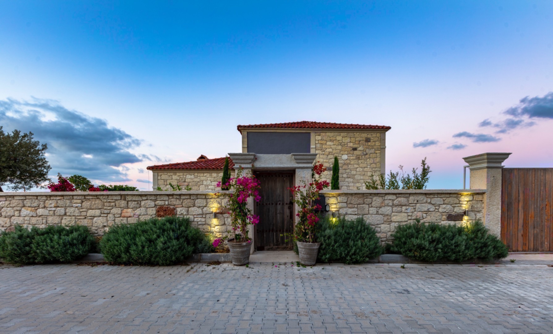 Çeşme Ovacık'ta Deniz Manzaralı, Özel Havuzlu, Lüks, Taş Villa