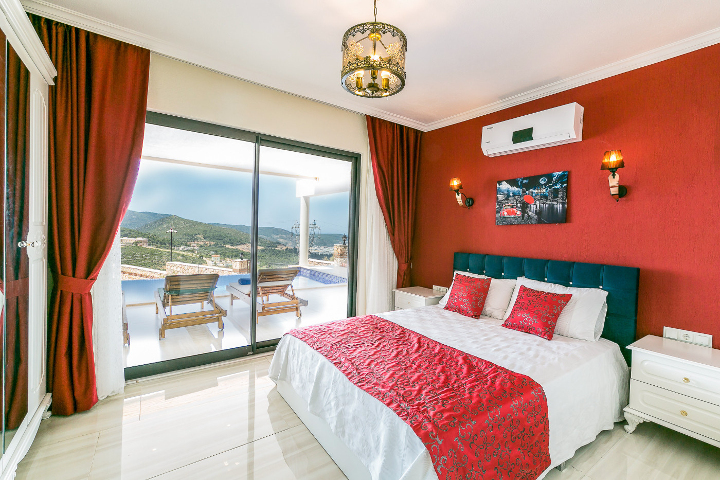 Kaş Kalkan'da Eşsiz Deniz ve Gün Batımı Manzaralı, Özel Havuzlu, Modern Villa