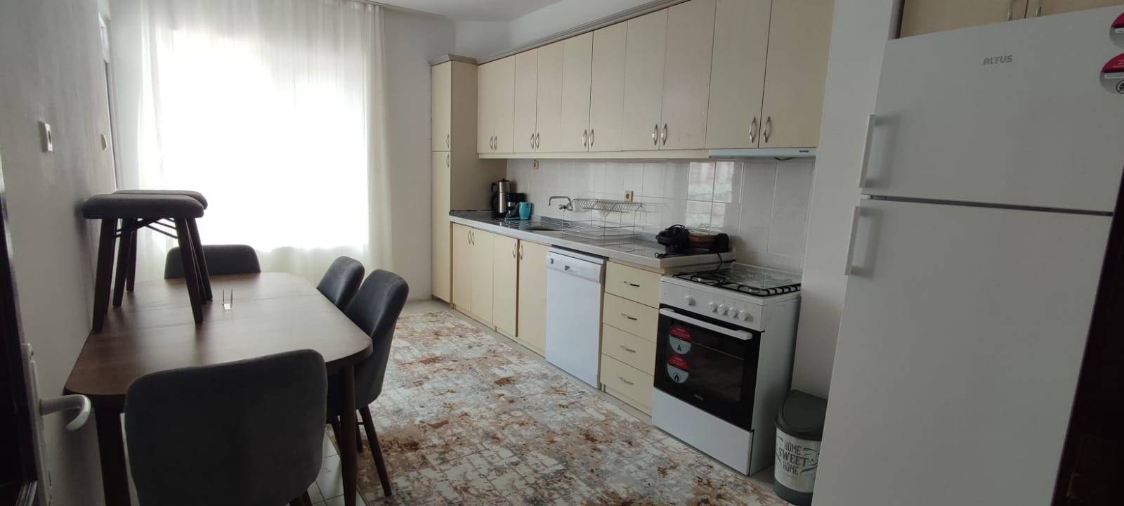 Antalya Finike'de Elverişli Konumda, Konforlu, 3+1, Kiralık Daire