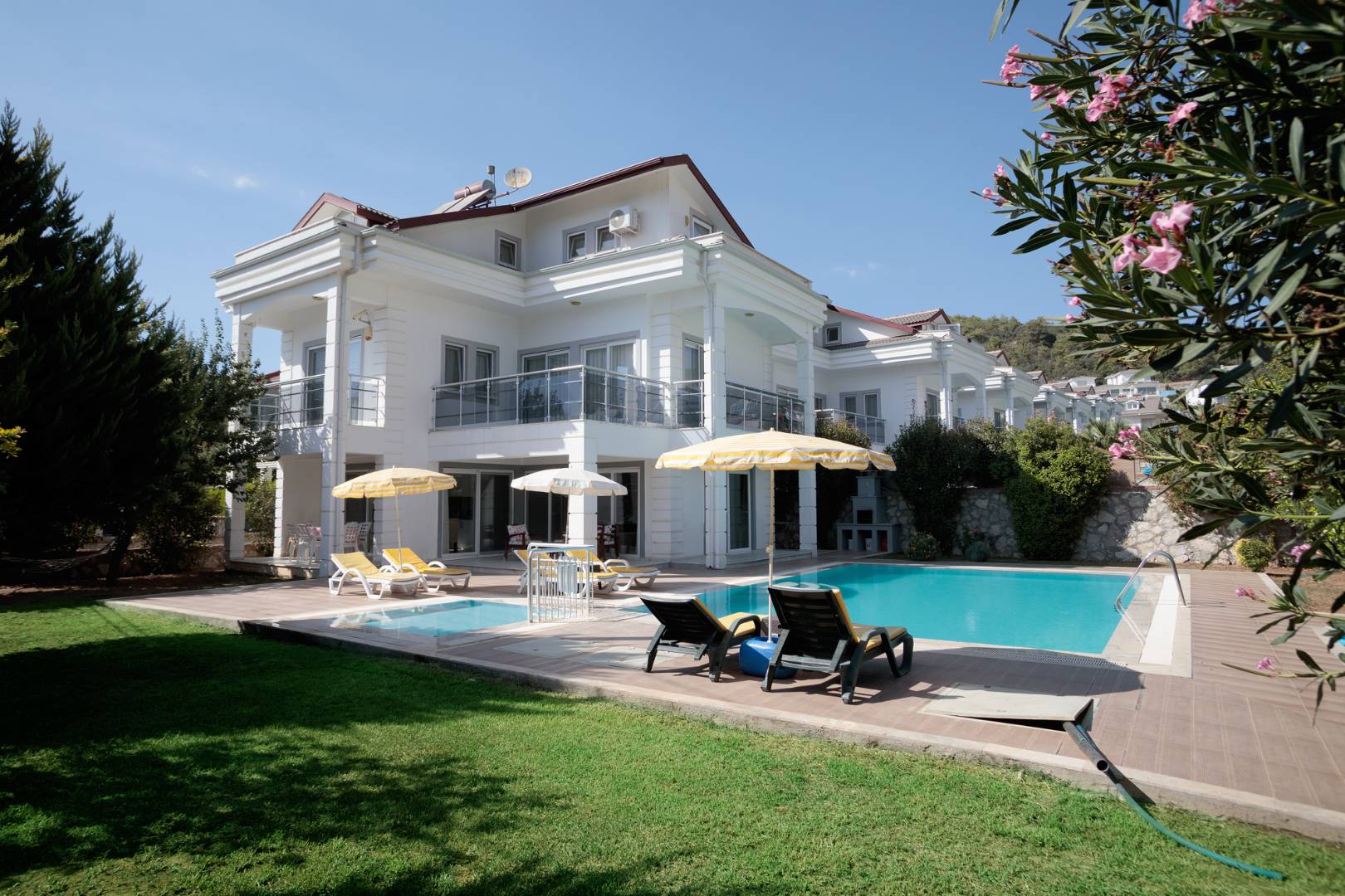 Fethiye Ovacık'ta Elverişli Konumda, Özel Havuzlu, 10 Kişilik Villa