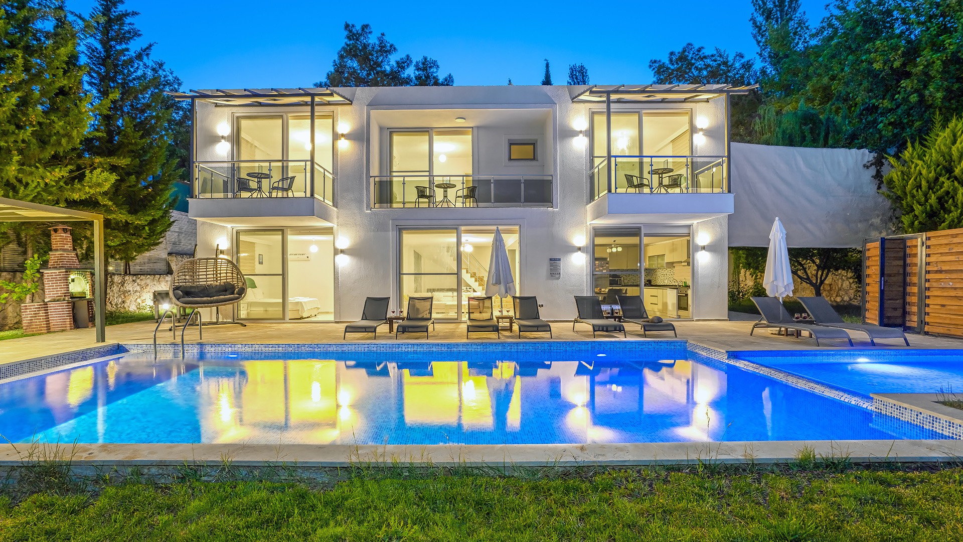Kaş İslamlar'da Huzurlu Doğada, Özel Havuzlu, 4+1, Konforlu Villa  