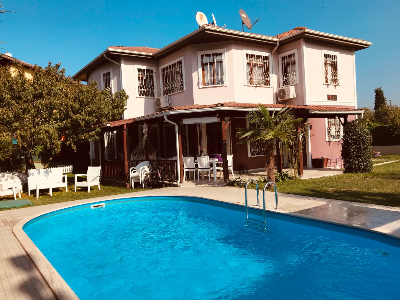 Sapanca Kırkpınar'da Yeşillikler İçerisinde, Özel Havuzlu, Şık Villa