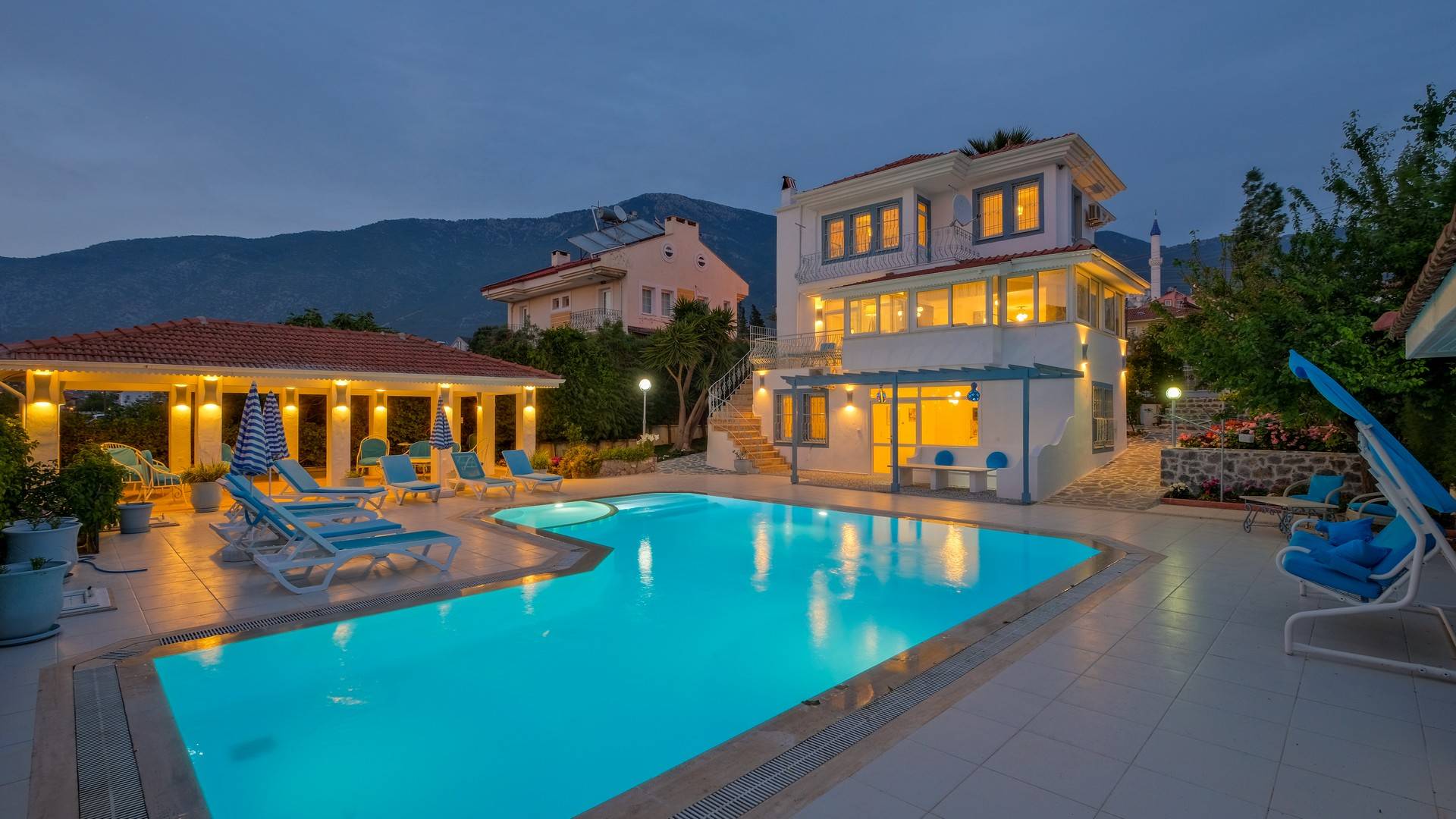 Fethiye Ölüdeniz'de Geniş Ailelere Uygun, Özel Havuzlu, Yazlık Villa