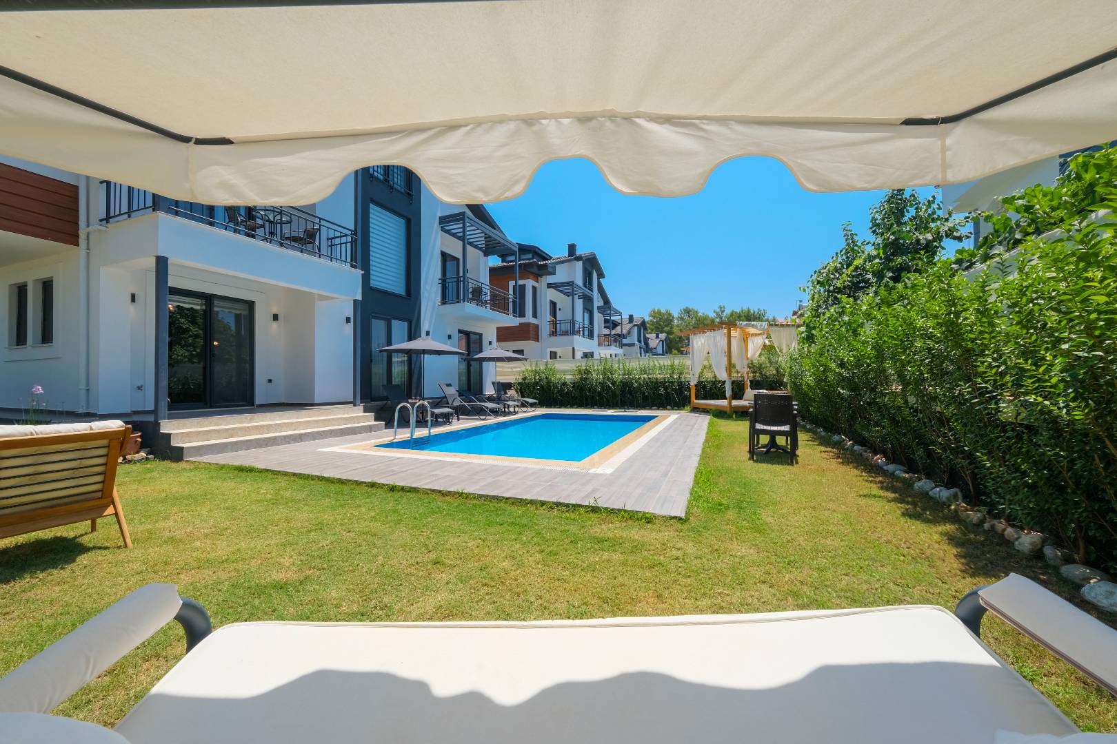 Muğla Fethiye'de Geniş Ailelere Uygun, Özel Havuzlu, Modern Villa