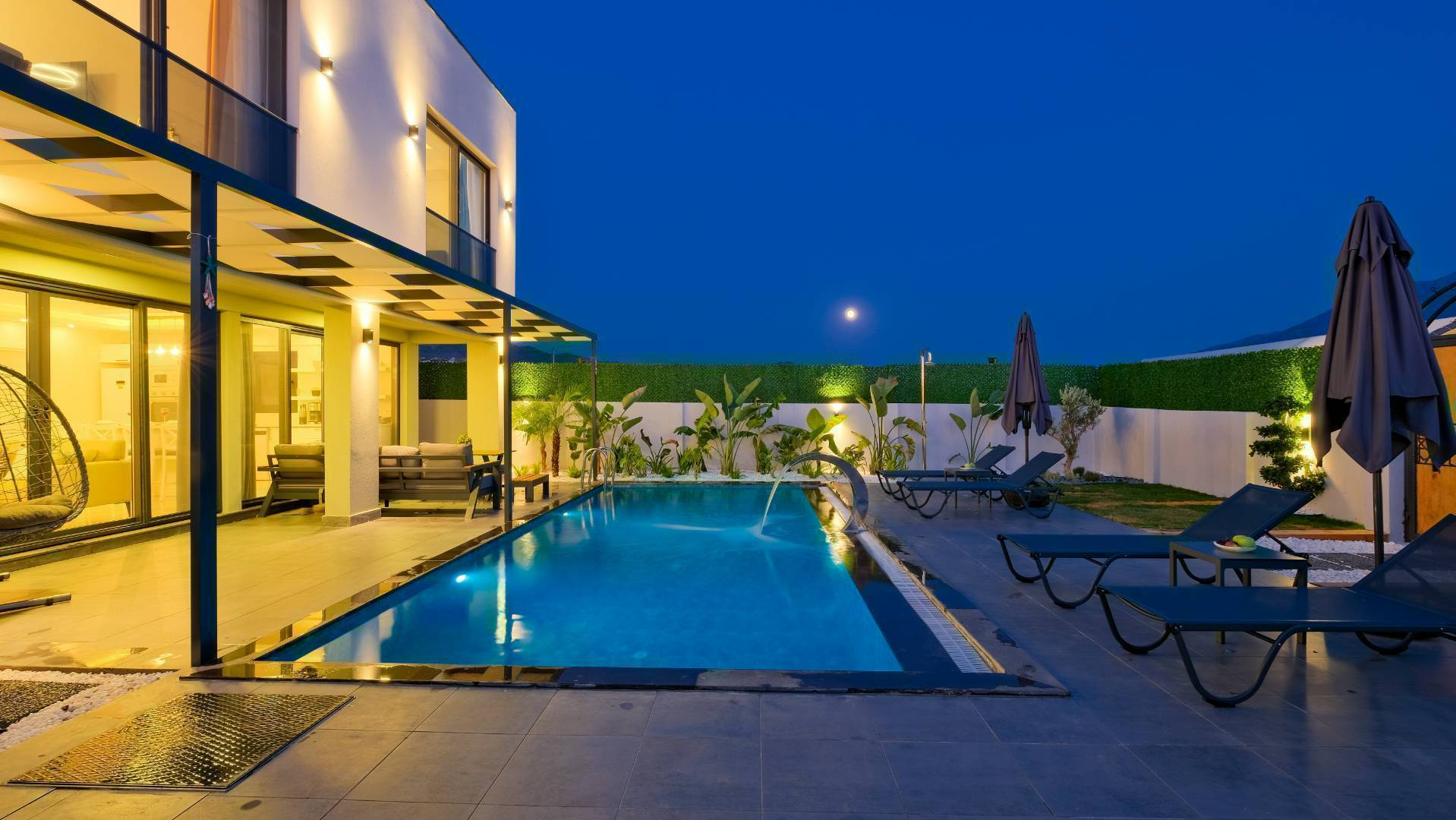 Fethiye Eldirek'de Özel Havuzlu, Saunalı, Modern Tasarımlı Villa