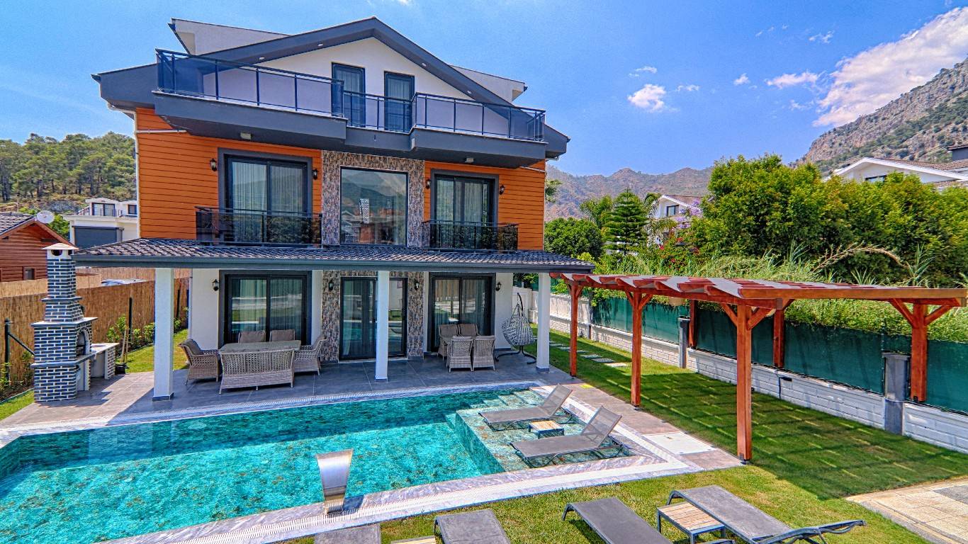 Fethiye Göcek'te Özel Havuzlu, Kalabalık Ailelere Uygun, Lüks Villa-34125