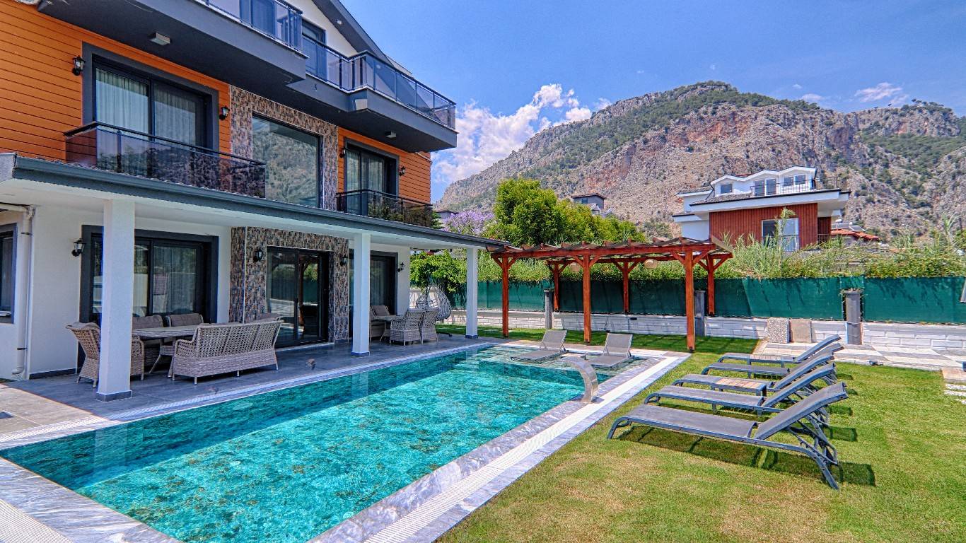 Fethiye Göcek'te Özel Havuzlu, Kalabalık Ailelere Uygun, Lüks Villa-34125
