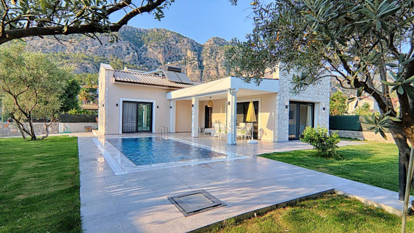 Fethiye Göcek'te Modern Dekore Edilmiş, Özel Havuzlu, Kiralık Villa-34111