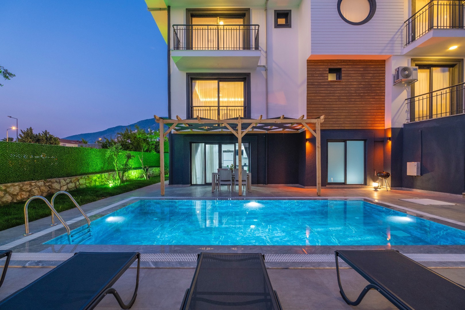 Fethiye Ölüdeniz'de Eşsiz Doğa Manzaralı, Özel Havuzlu, Lüks Villa-32337