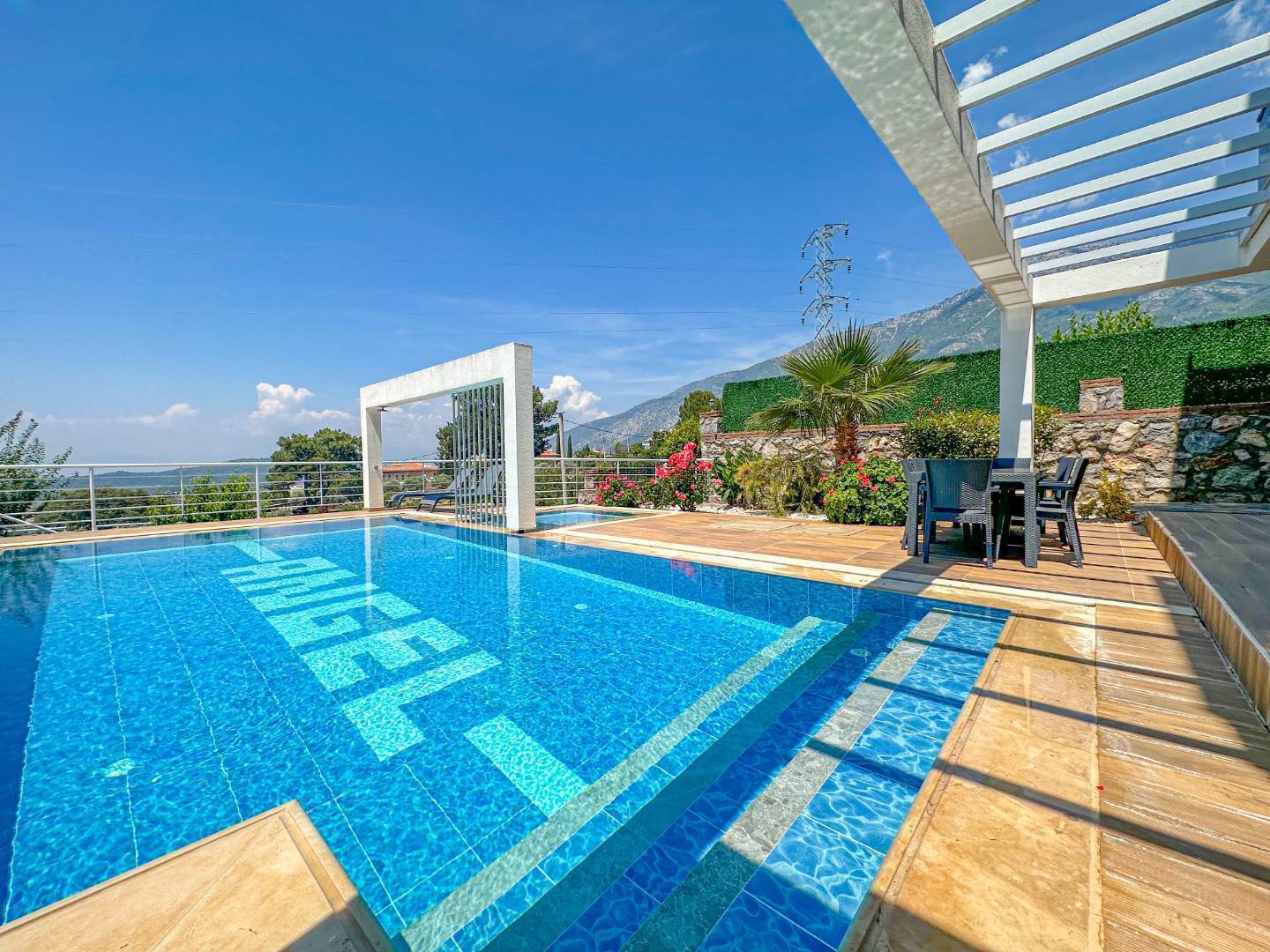 Fethiye Ovacık'ta Merkezi Konumda, Özel Havuzlu, Lüks Villa-34307