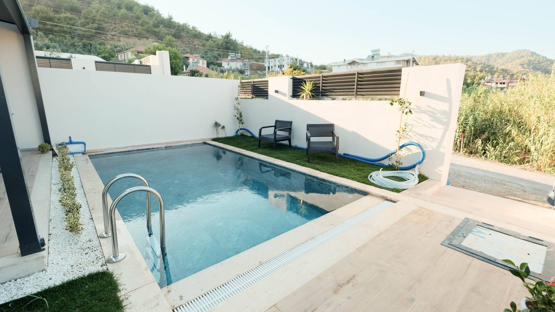 Fethiye Karagedik'te Modern Tasarımlı, Özel Havuzlu, Şık Villa 