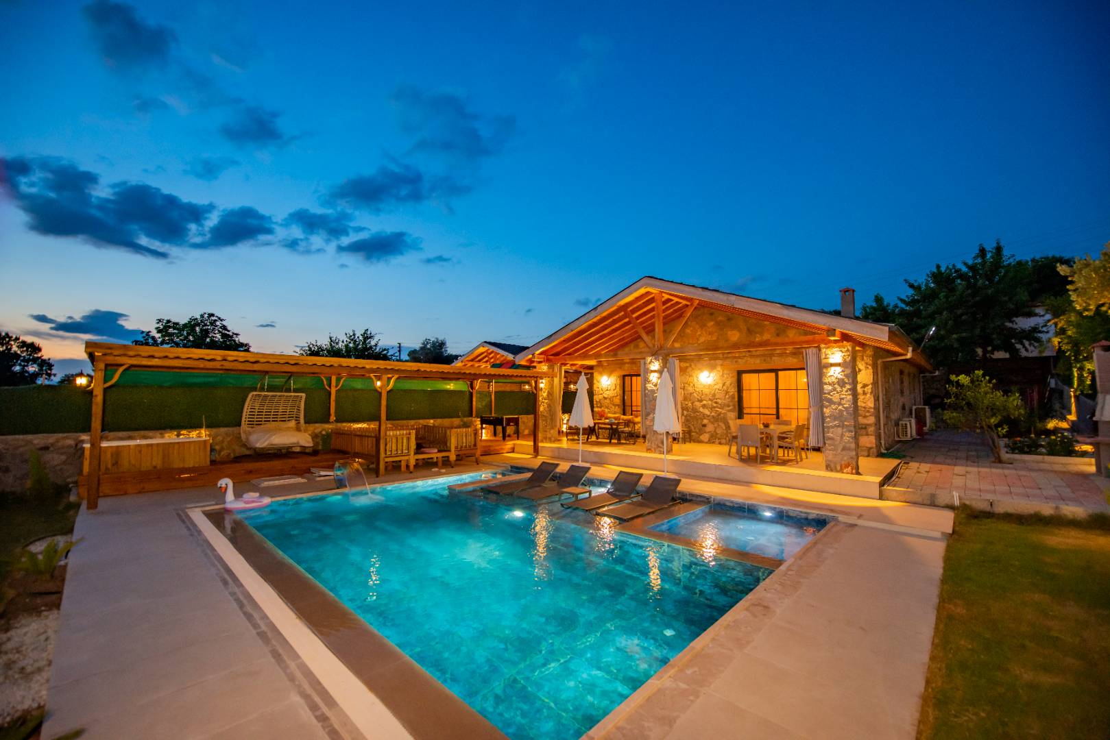 Fethiye Yakaköy'de Nezih Konumda, Özel Havuzlu, Saunalı, Şık Villa-29285